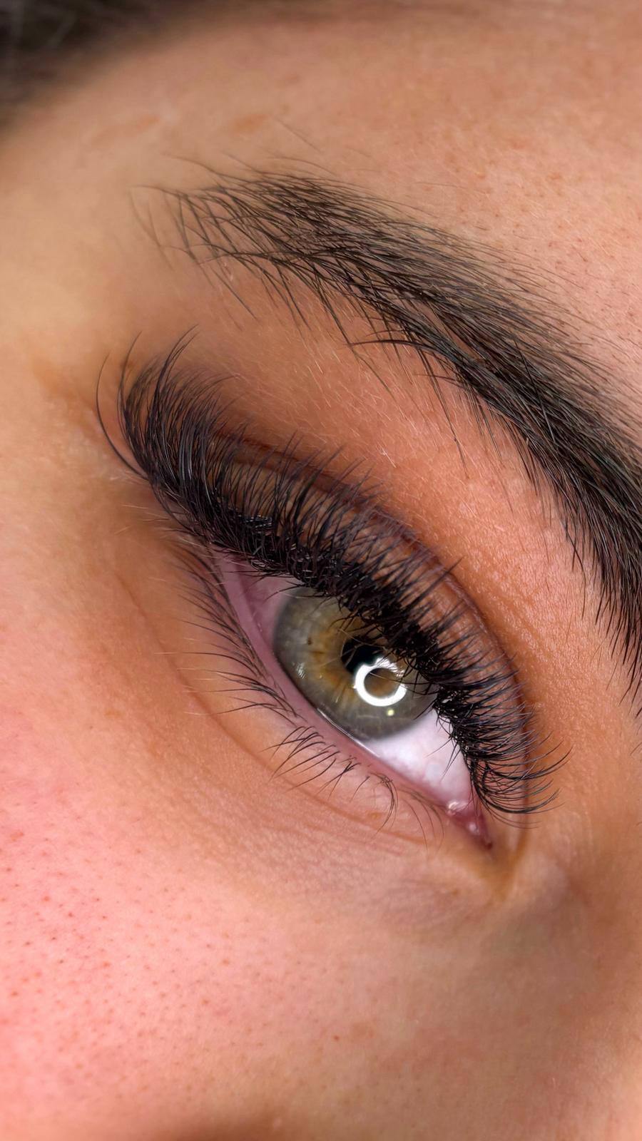 Volumen Wimpernverlängerung